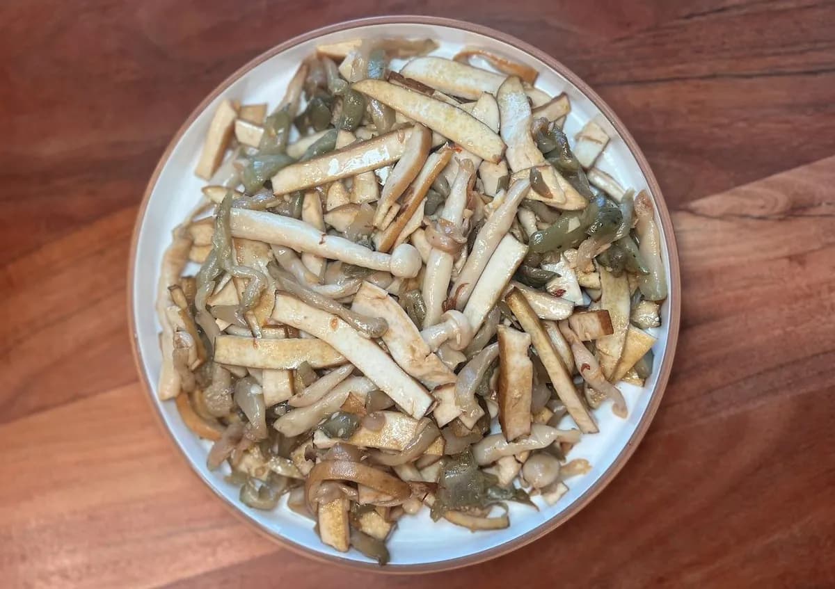 10-Minute Healthy Asian Veggie Stir-Fry To Make in a Hurry